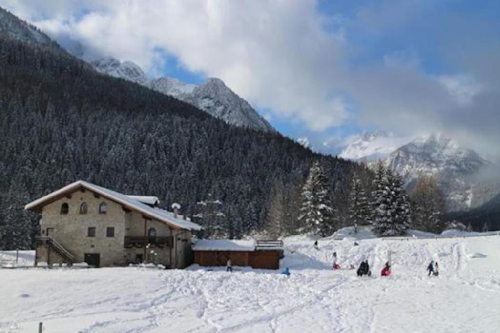 Chalet Rustico Bertolini Per Gruppi! Villa Vermiglio Buitenkant foto