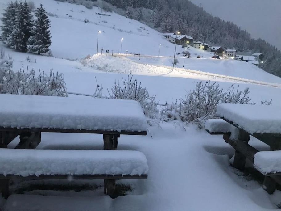 Chalet Rustico Bertolini Per Gruppi! Villa Vermiglio Buitenkant foto