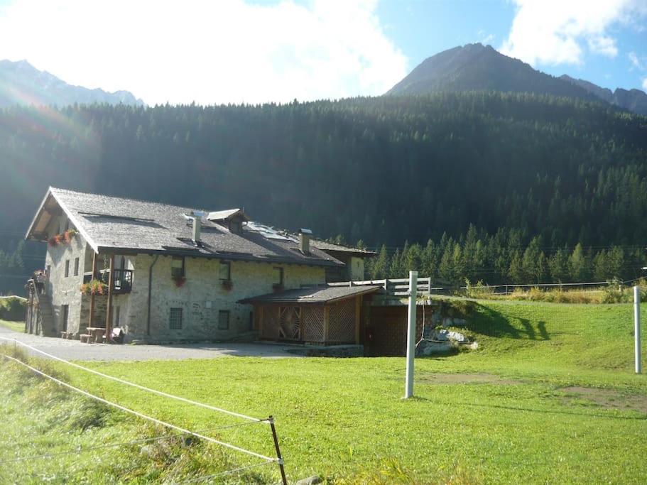 Chalet Rustico Bertolini Per Gruppi! Villa Vermiglio Buitenkant foto